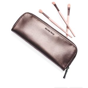 Mary Kay eye brush set
